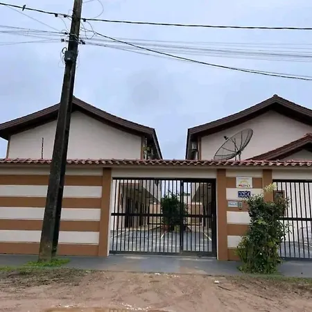 Excelente Apartamento - 2 Suítes com Ar Condicionado em Maranduba-3